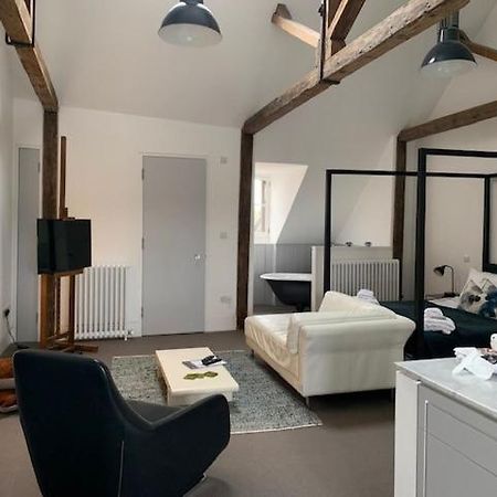 Montys Accommodation 刘易斯 外观 照片